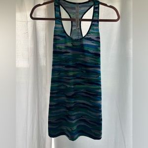 Lululemon tank (NEW)